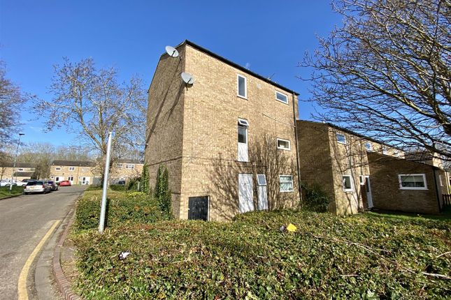 6 bed end terrace house for sale