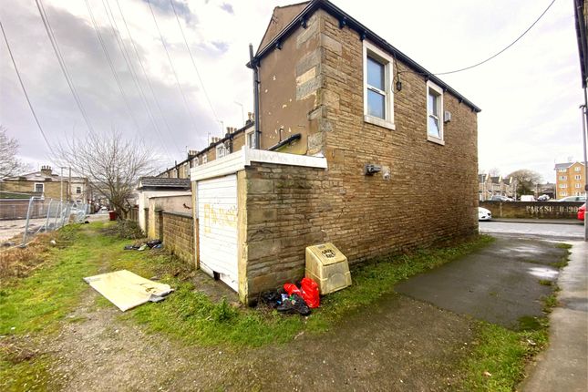 5 bed end terrace house for sale