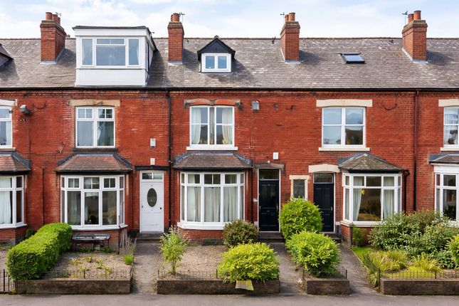 5 bed terraced house for sale