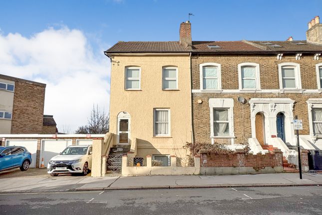 5 bed end terrace house for sale
