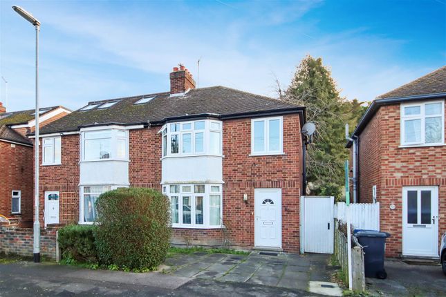 3 bed semi-detached house for sale