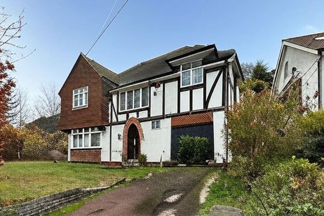 6 bed detached house for sale
