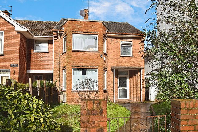 5 bed terraced house for sale