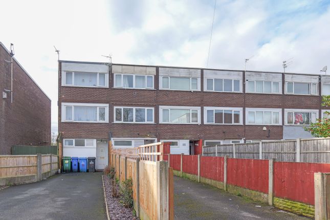 4 bed terraced house for sale