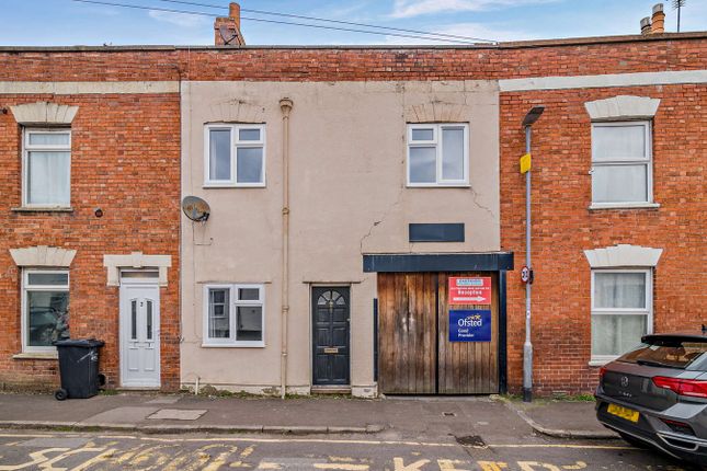3 bed terraced house for sale