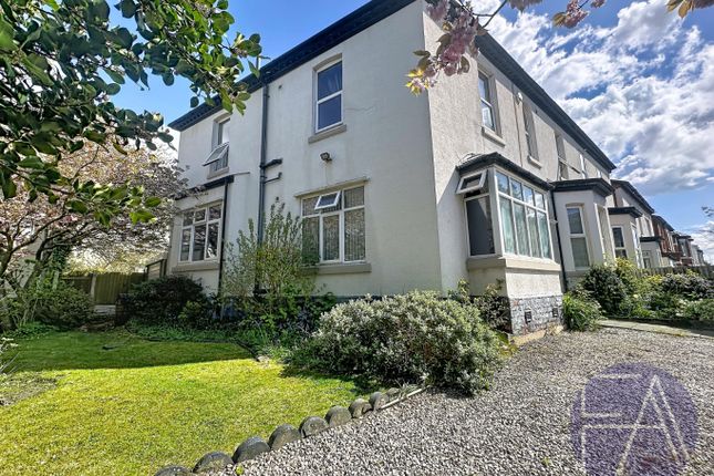 6 bed semi-detached house for sale