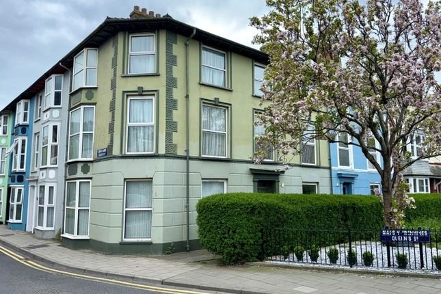 4 bed town house for sale