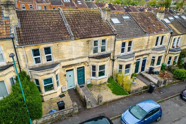 6 bed terraced house for sale