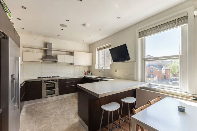 4 bed end terrace house for sale