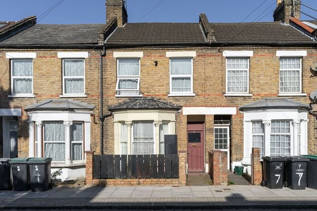 4 bed detached house for sale
