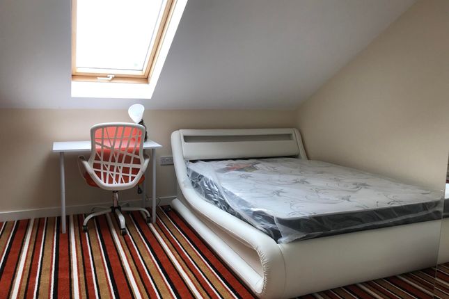 3 bed town house for sale