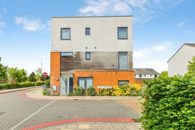 5 bed semi-detached house for sale