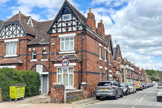 6 bed end terrace house for sale